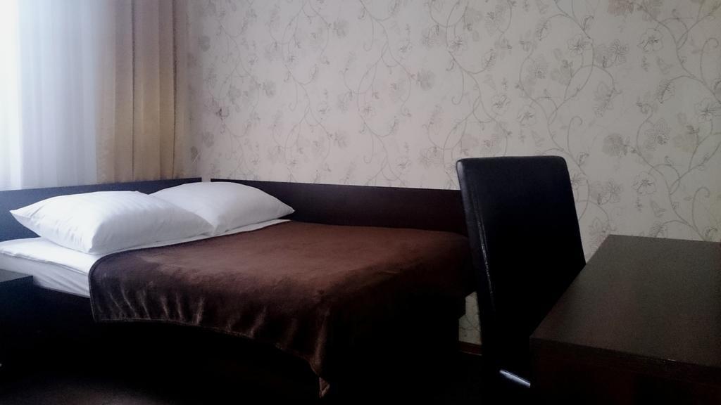 Bed and Breakfast Park Na Wojskiego Marki  Pokój zdjęcie